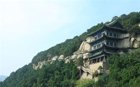 Tianlongshan Grottoes Enchanting Mountainside Buddhist Retreat!